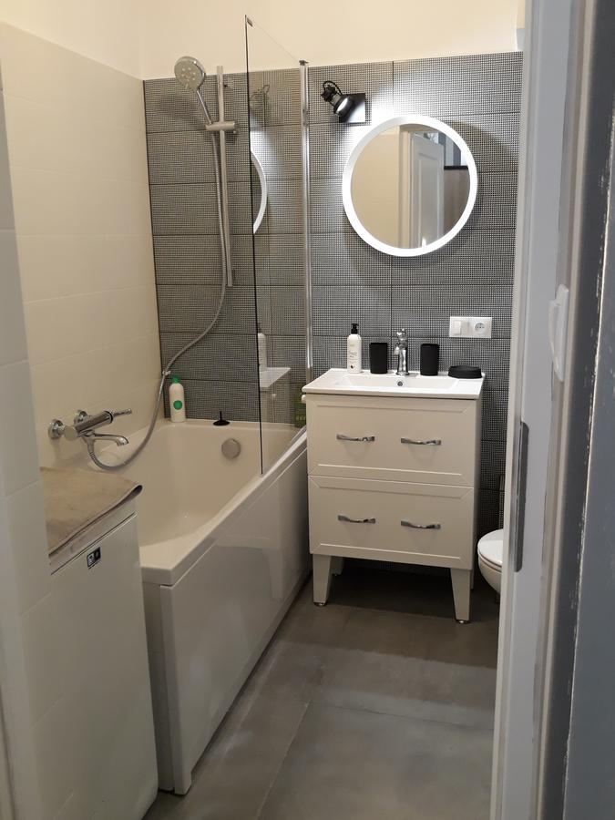 2 Bedroom City Center Apartment Katowice Exterior foto